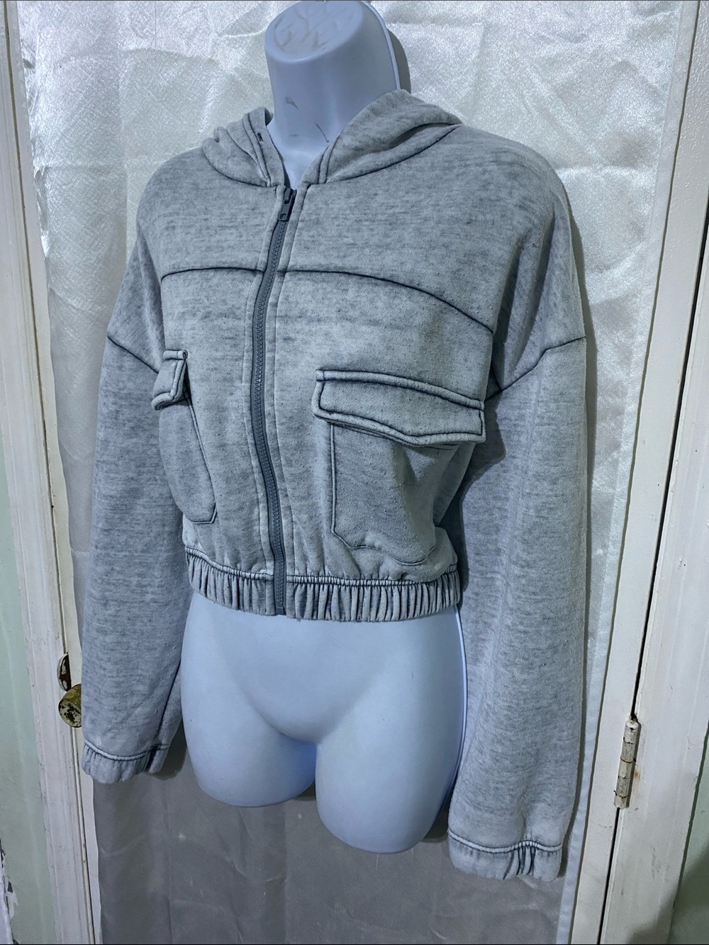 Cropped Hooded Zip-Up Jacket - Gray